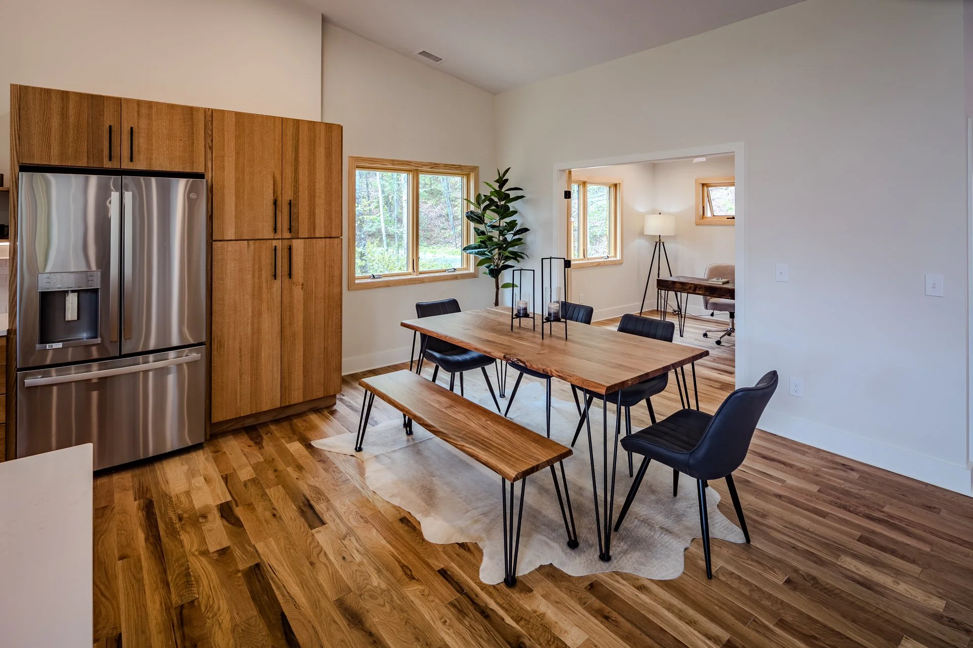 Large 1920 X 1080-20.jpg