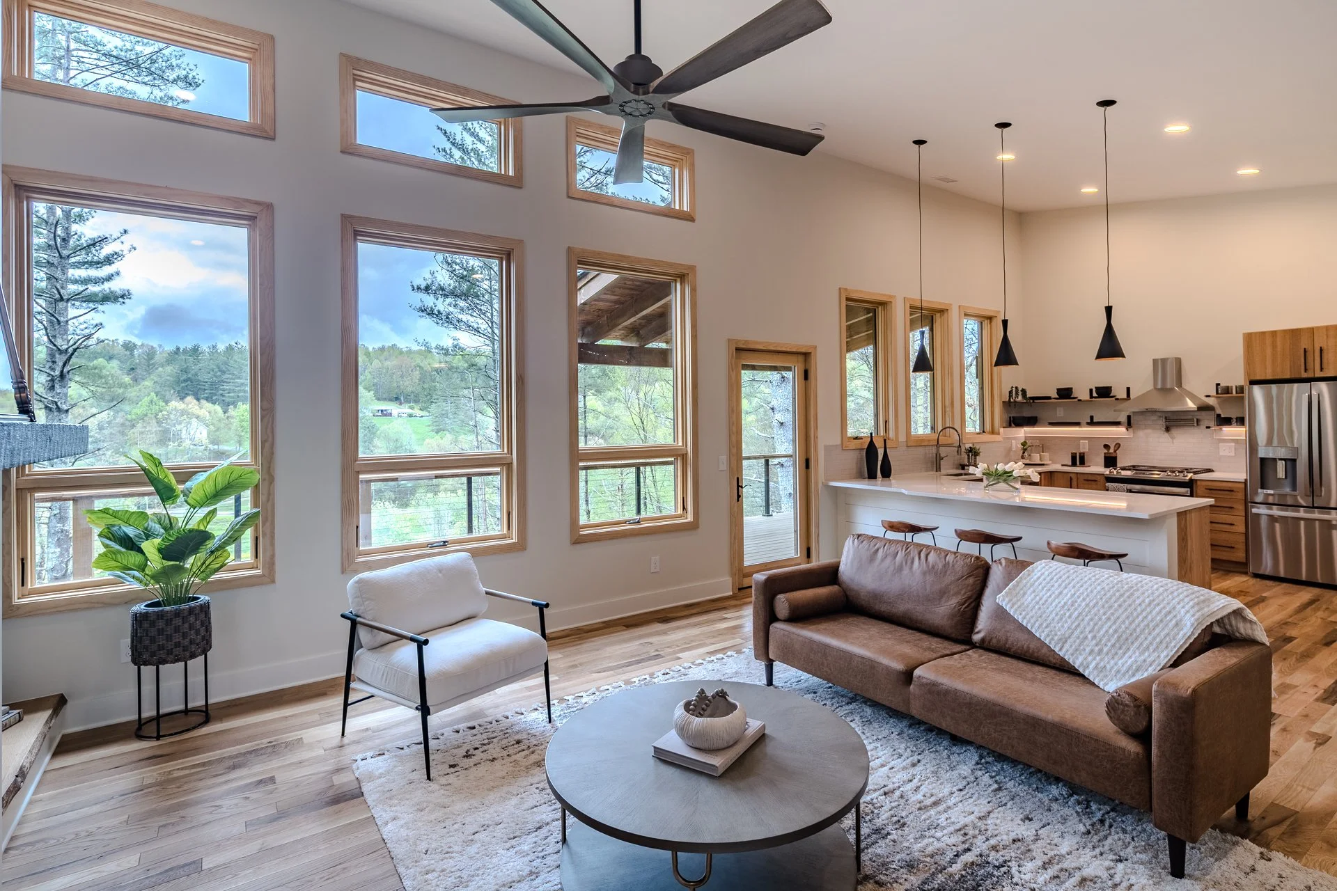 Large 1920 X 1080-12.jpg