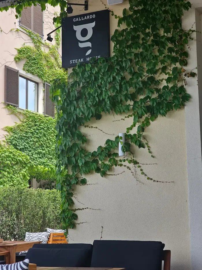 Gallardo Restaurant