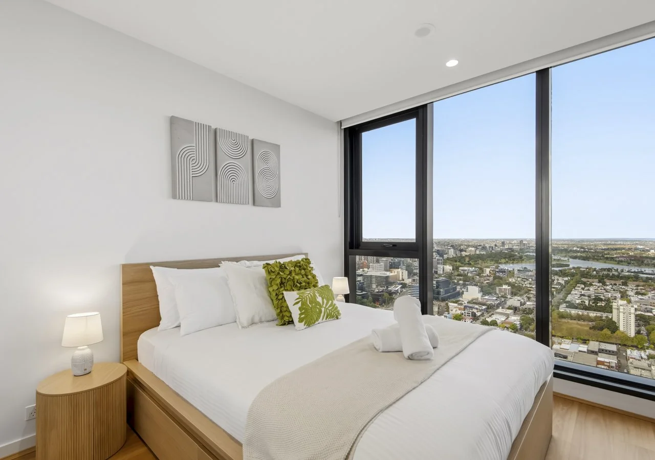 Southbank Apartment Luxury bedroom