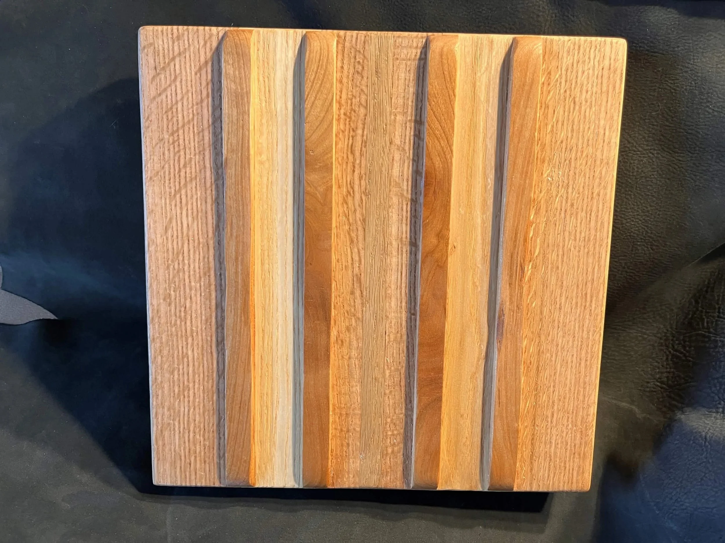 Handcrafted Hardwood Dice Tray (9268504)