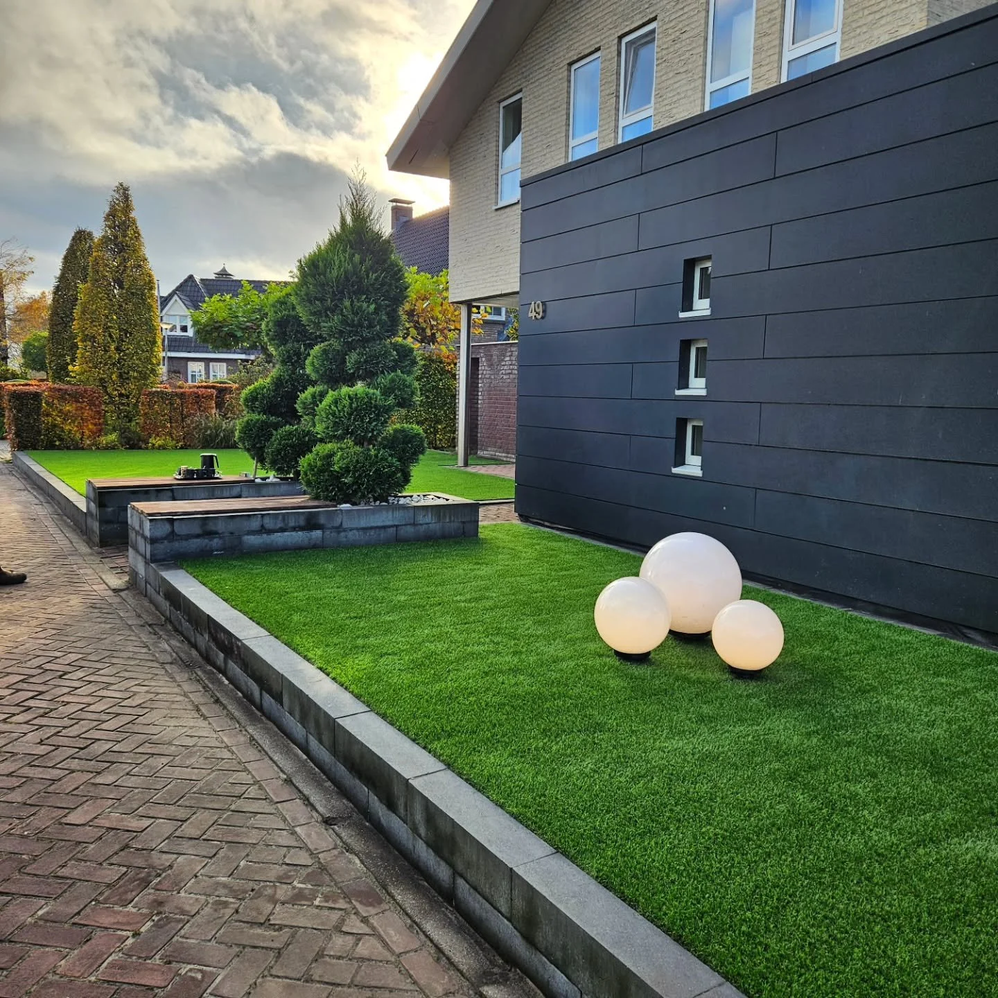 Afgelopen week hebben we gazon mogen vervangen voor kunstgras.🌿