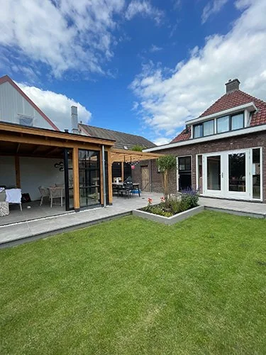 Tuin bestrating en planten rijssen enter delden