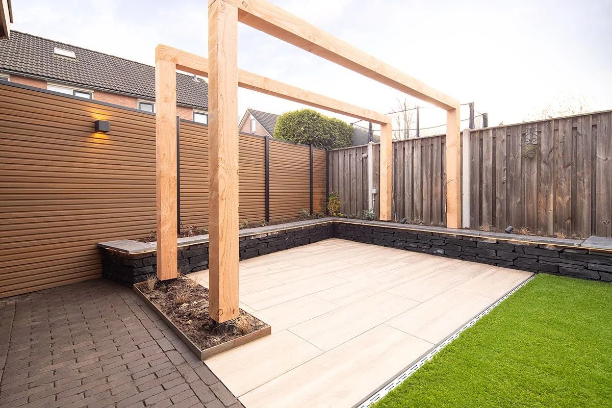 pergola laten zetten door hoveniersbedrijf deventer