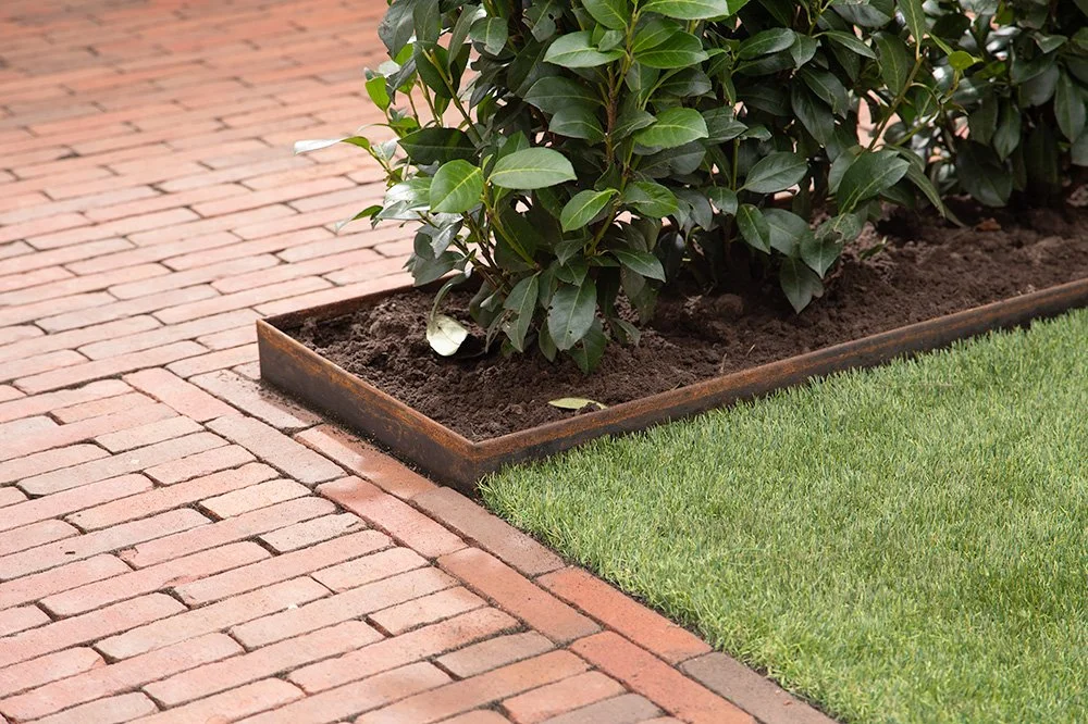 plantenborder-stalen-rand.jpg