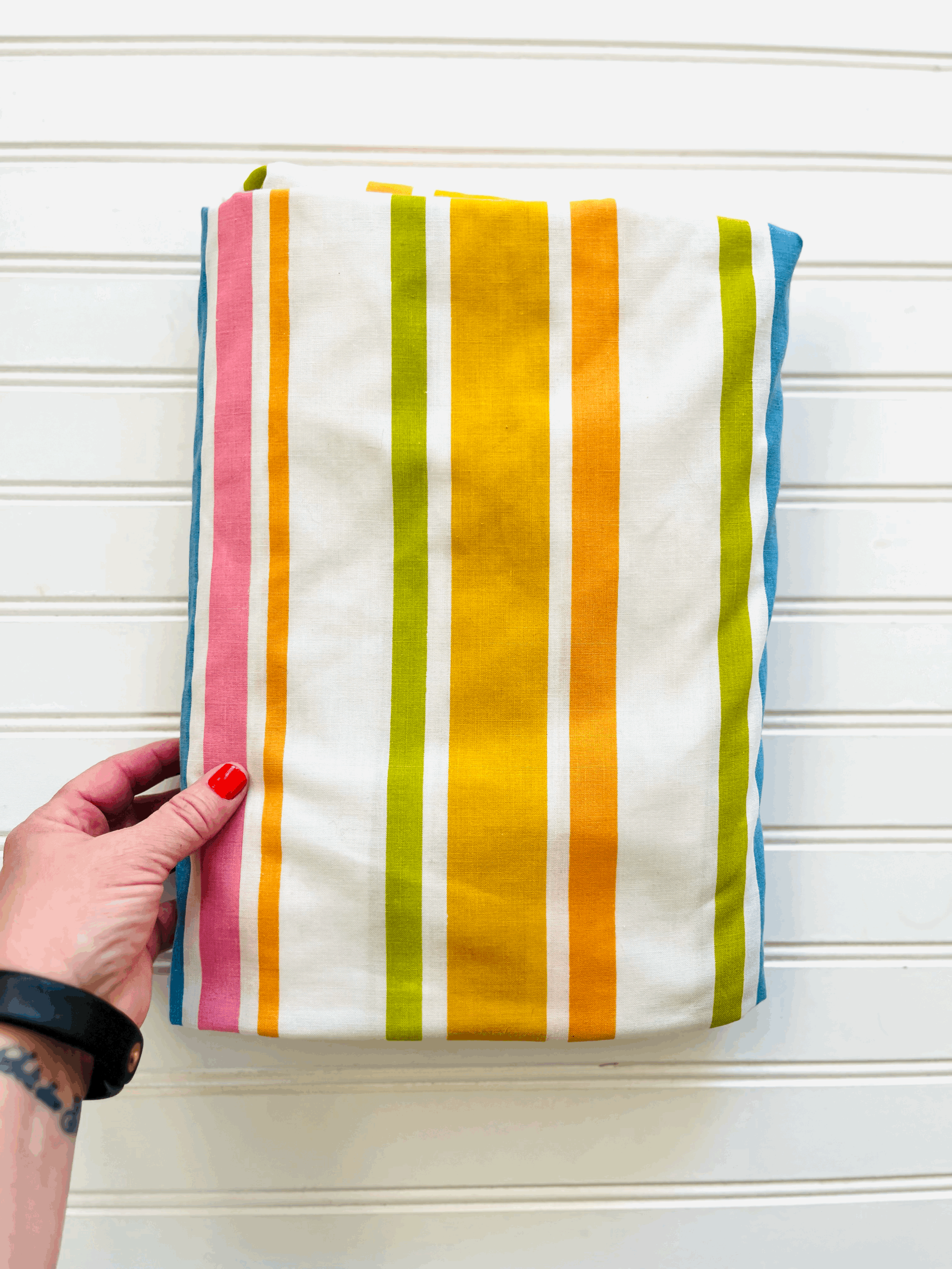 Vintage Striped Twin Fitted SheetVintage Striped Twin Fitted Sheet