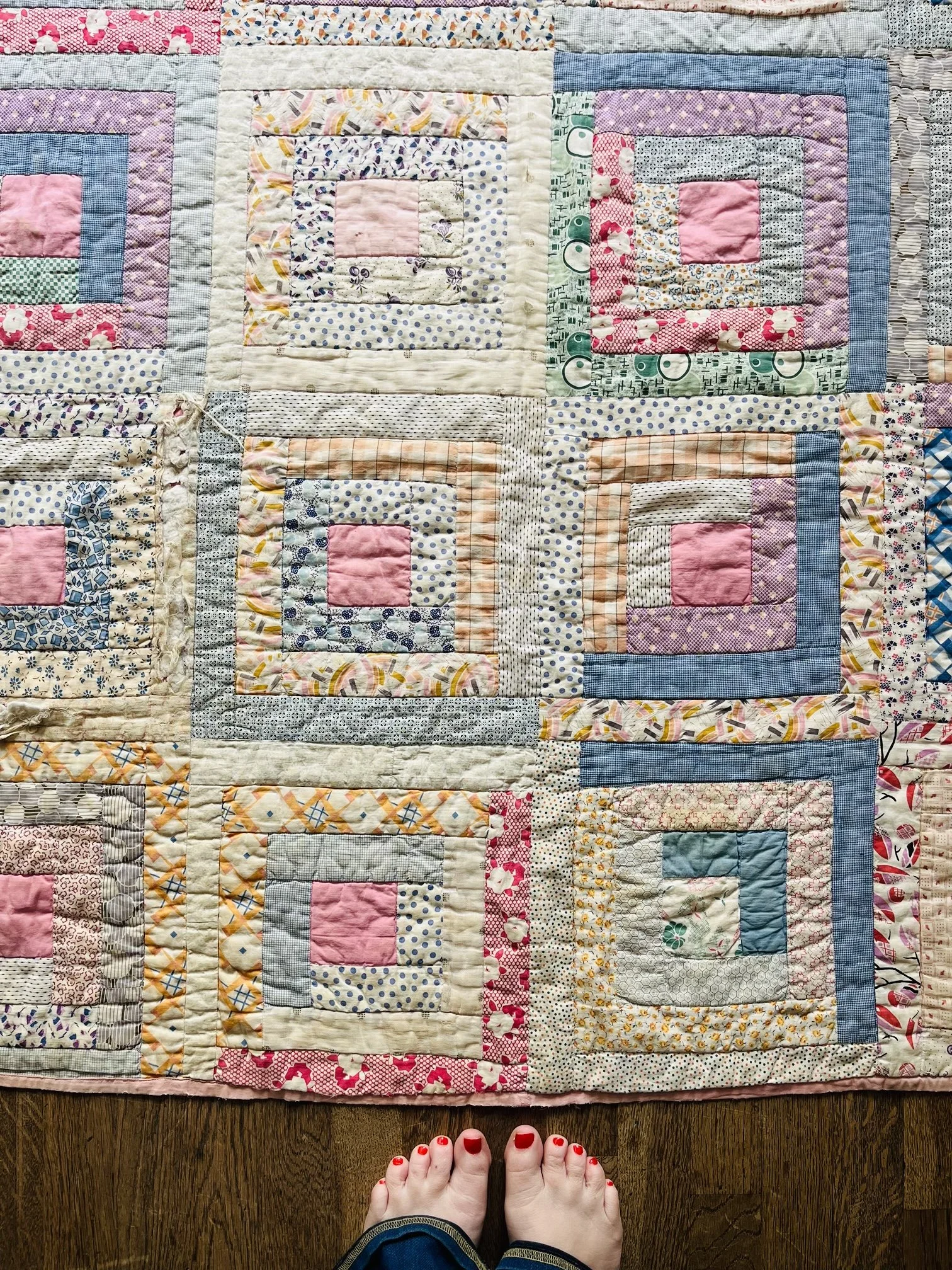 Vintage Feedsack Log Cabin Quilt with Pink Backing