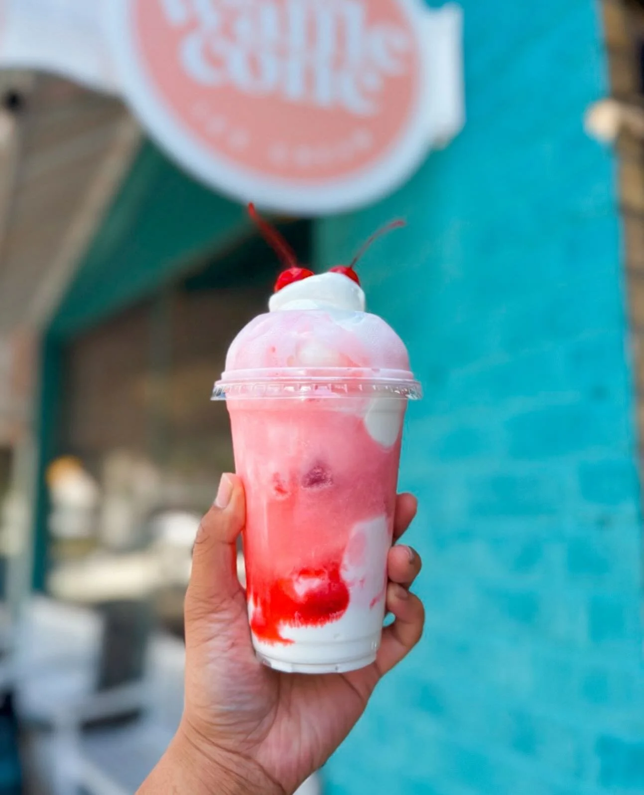 LAST WEEK OF SHIRLEY TEMPLE FLOAT SAY IT AINT SO 😭❤️ 
Get it this week only!!! #therachel