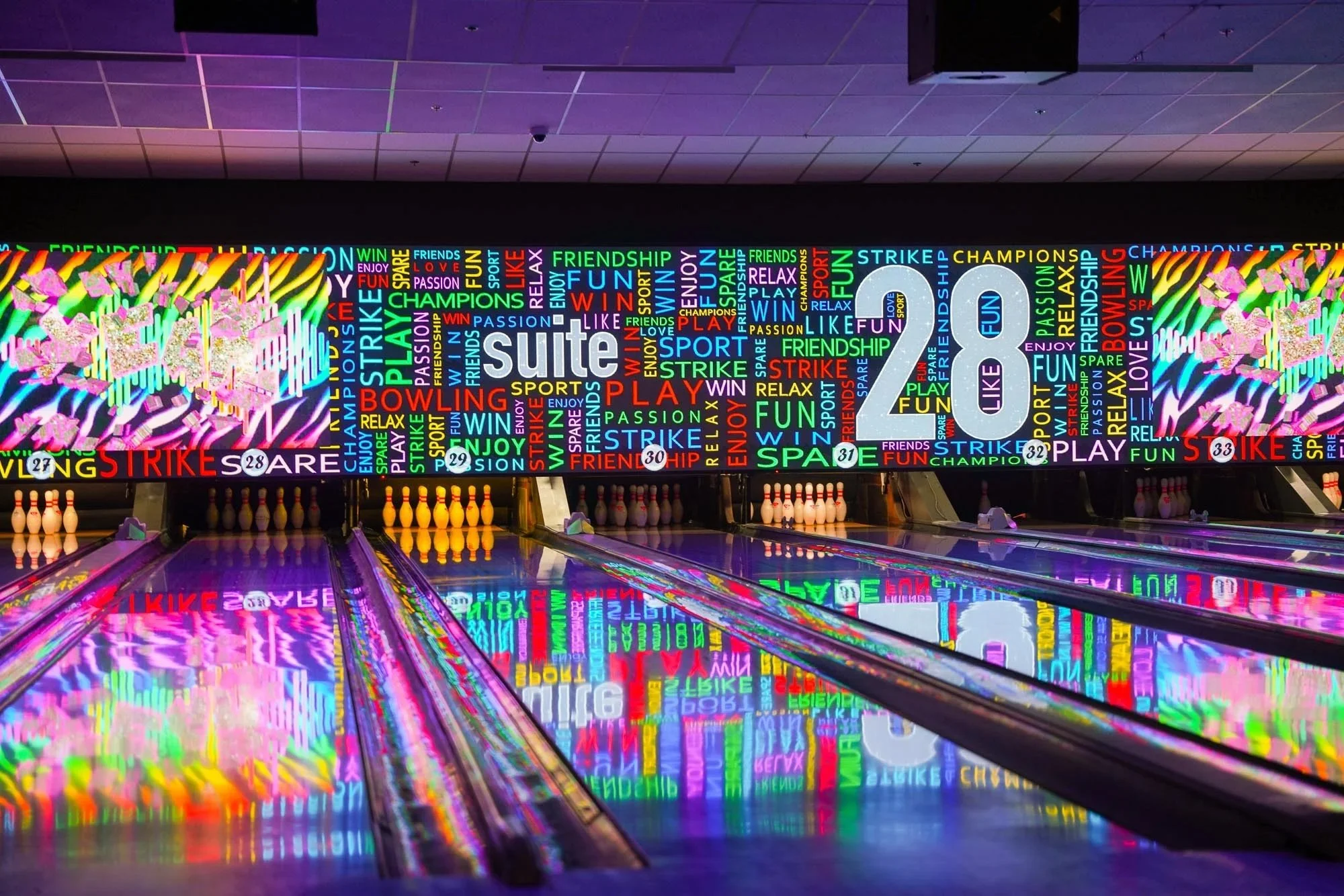 Bowling, arcade games, and laser tag&mdash;all under one roof! 🎳 Just 10 minutes from Quincy Lofts at Zone 28. 

#WeekendFun #Zone28 #MarsPA #EntertainmentNearby