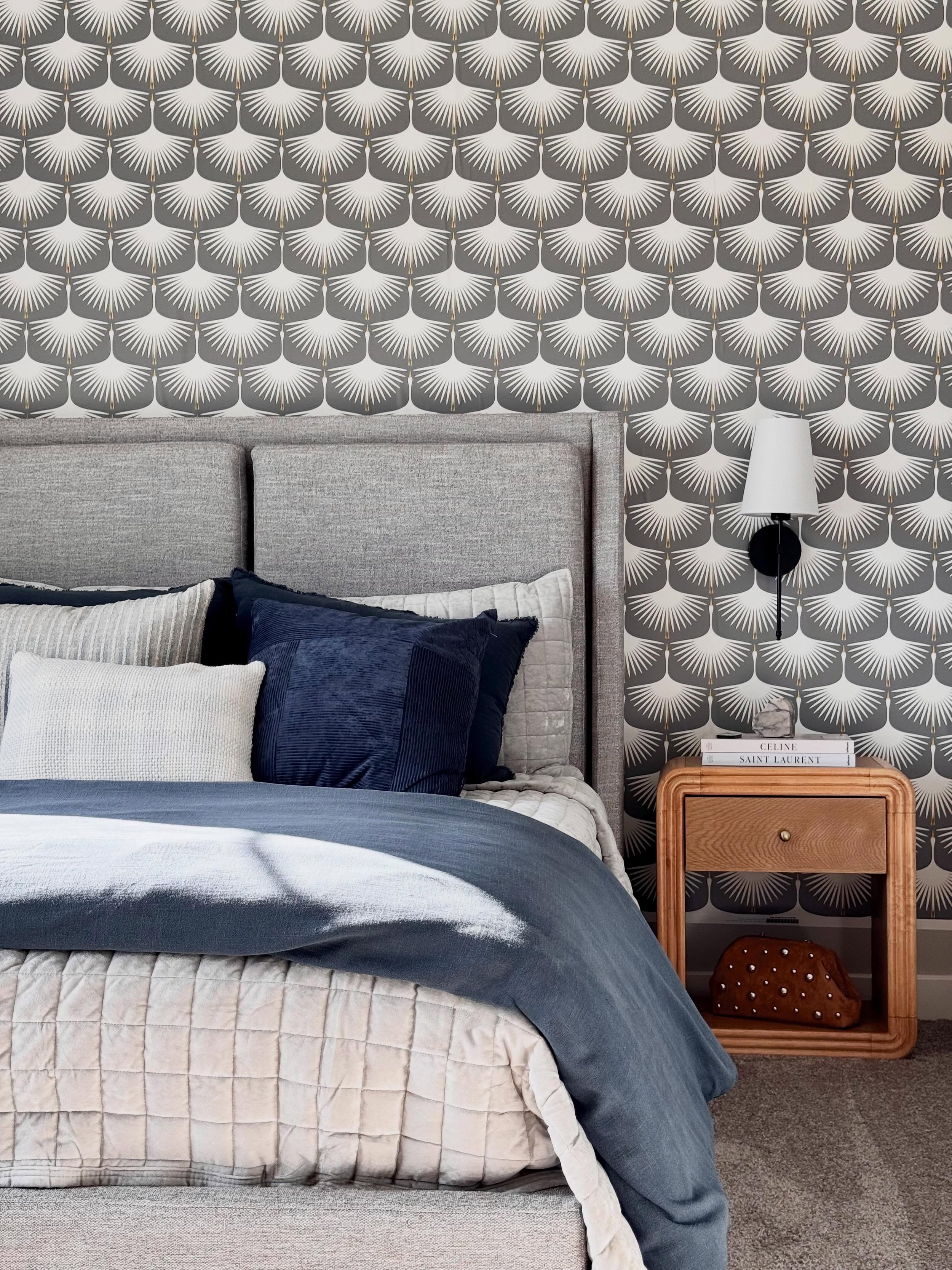 Your new favorite place to come home to 🤍

Welcome to Quincy Lofts- where elevated style, modern comfort, and a space that feels like you come together. From beautifully designed bedrooms to the little details that make home feel special, we&rsquo;v