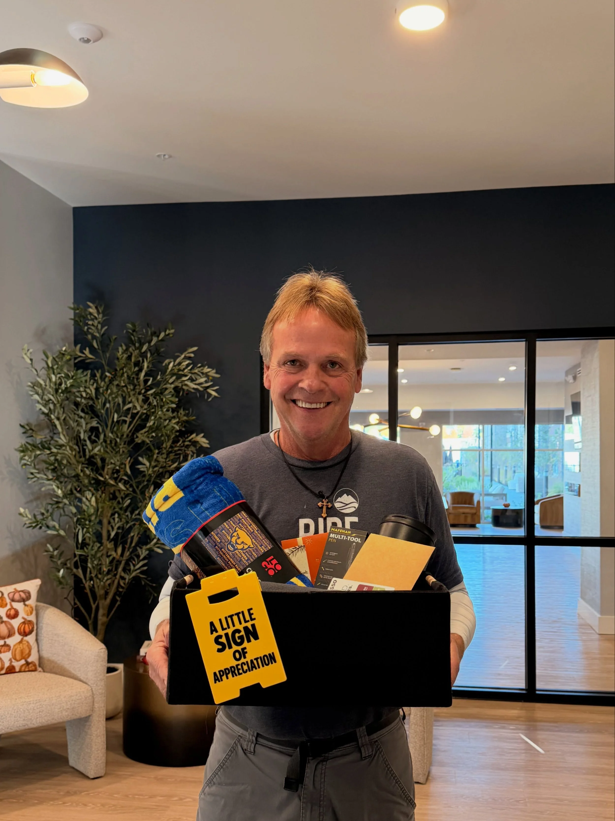 A little birthday appreciation for our Maintenance Supervisor, George! 🎉🔧

After putting in long hours to keep our community running smoothly, we wanted to take a moment to celebrate him and say thank you for everything he does. We appreciate all y