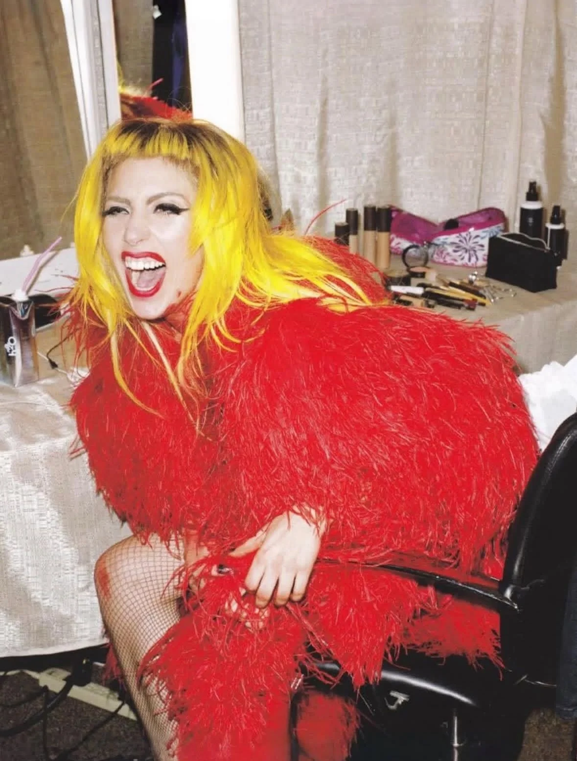 happy friday little pearls!!! 

#gaga