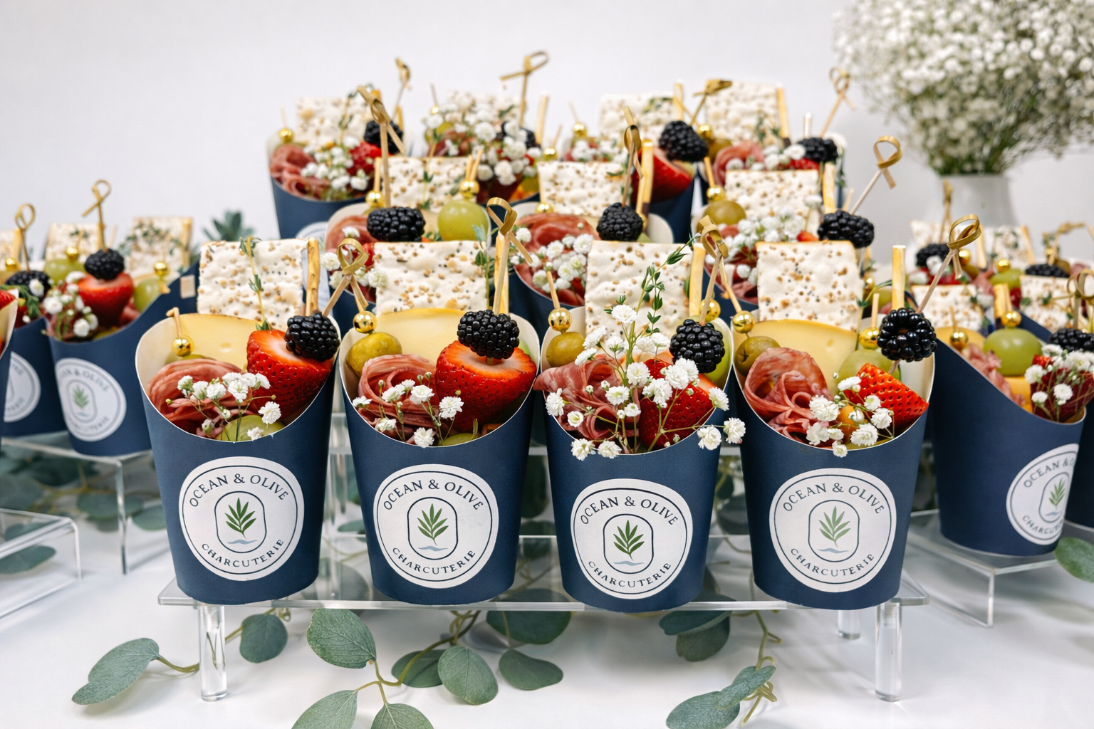 Petite Cups (Minimum Order of 6)