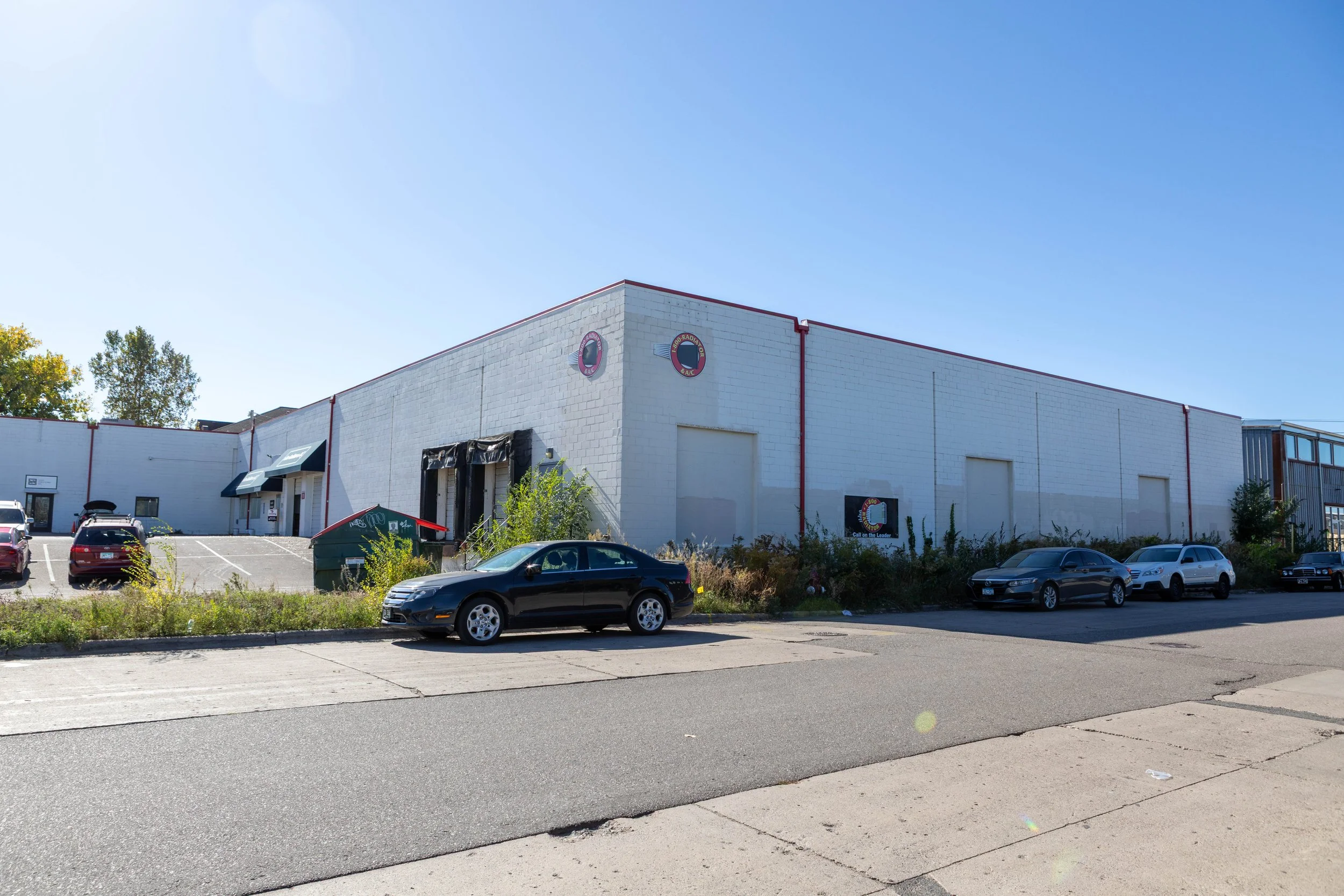 810 - Building 1.jpg