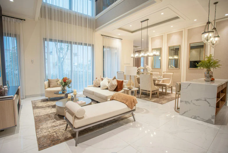 Deep Cleaning vs. Standard Turnover Cleaning: What Airbnb Hosts Need to Know