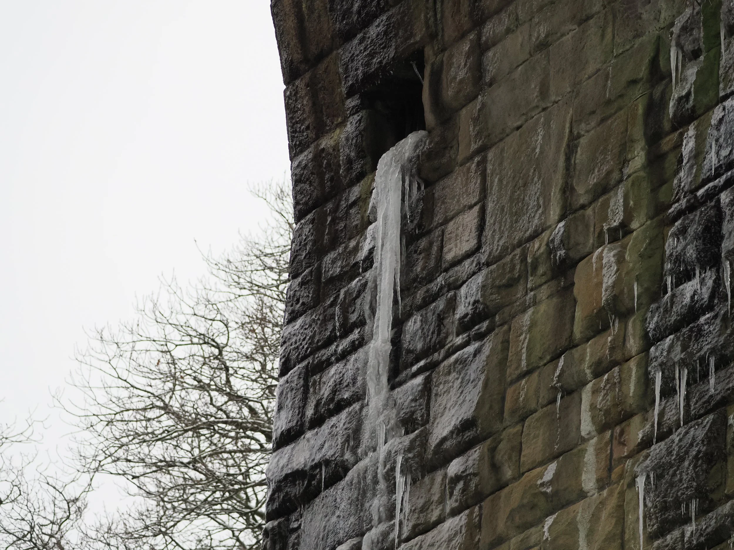 If a viaduct could vomit...