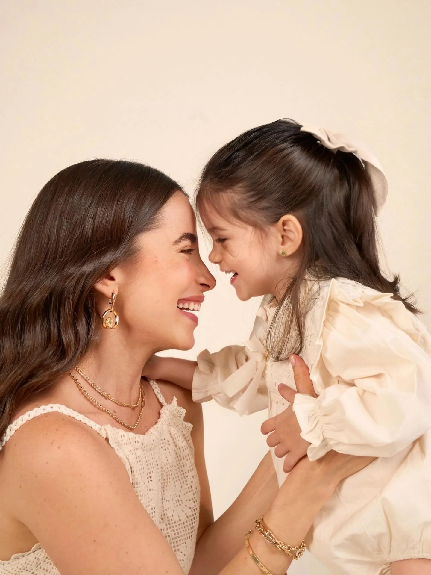 &iexcl;Feliz d&iacute;a mam&aacute;! En Dioro te celebramos hoy y siempre. 🤍🤍🤍
