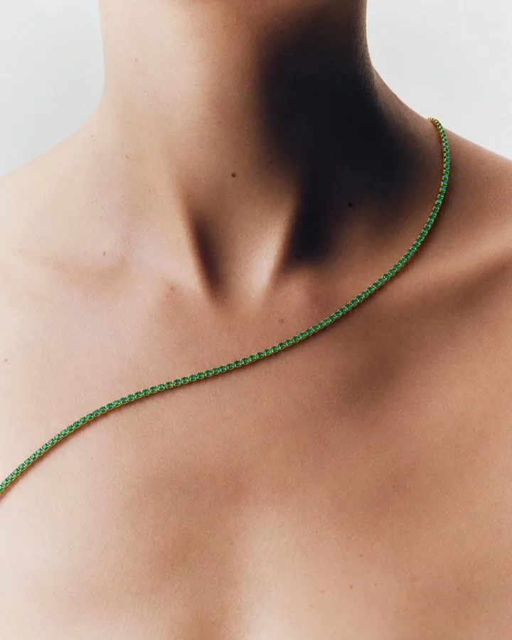 Porque una buena joya nunca pasa de moda. Ref. Esmeralda &middot; Cadena de tennis.
DIORO