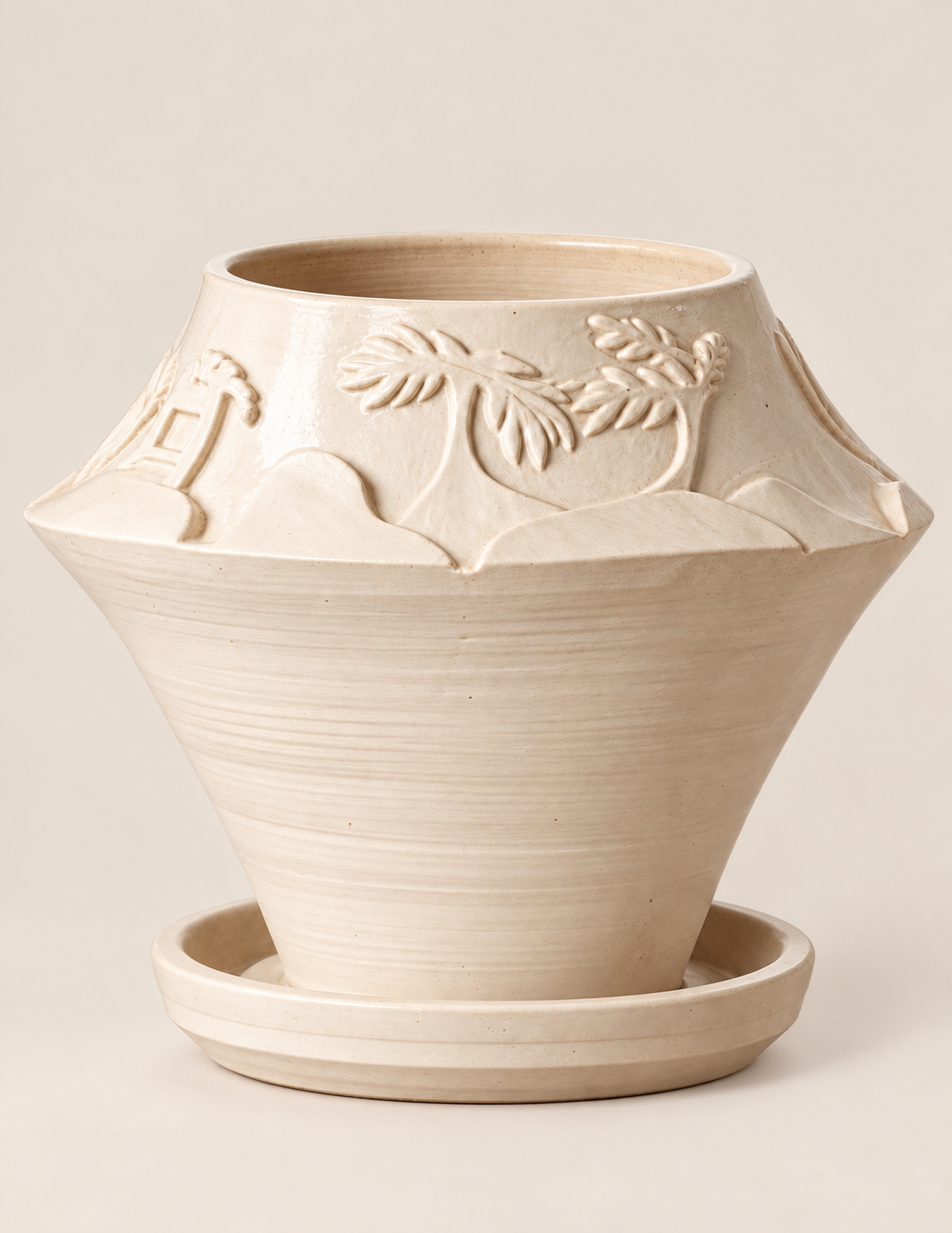 Cache-pot Coconut en céramique émaillée blanche à motifs en bas-relief