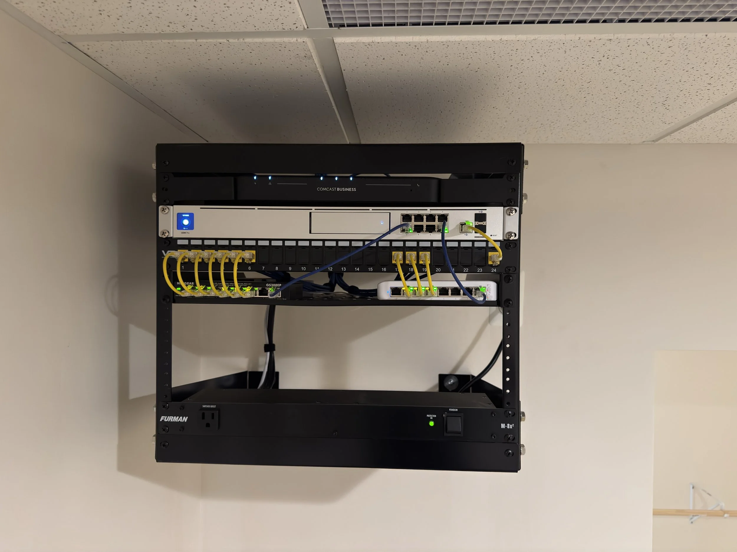 Networking / WiFi & Internet Sales