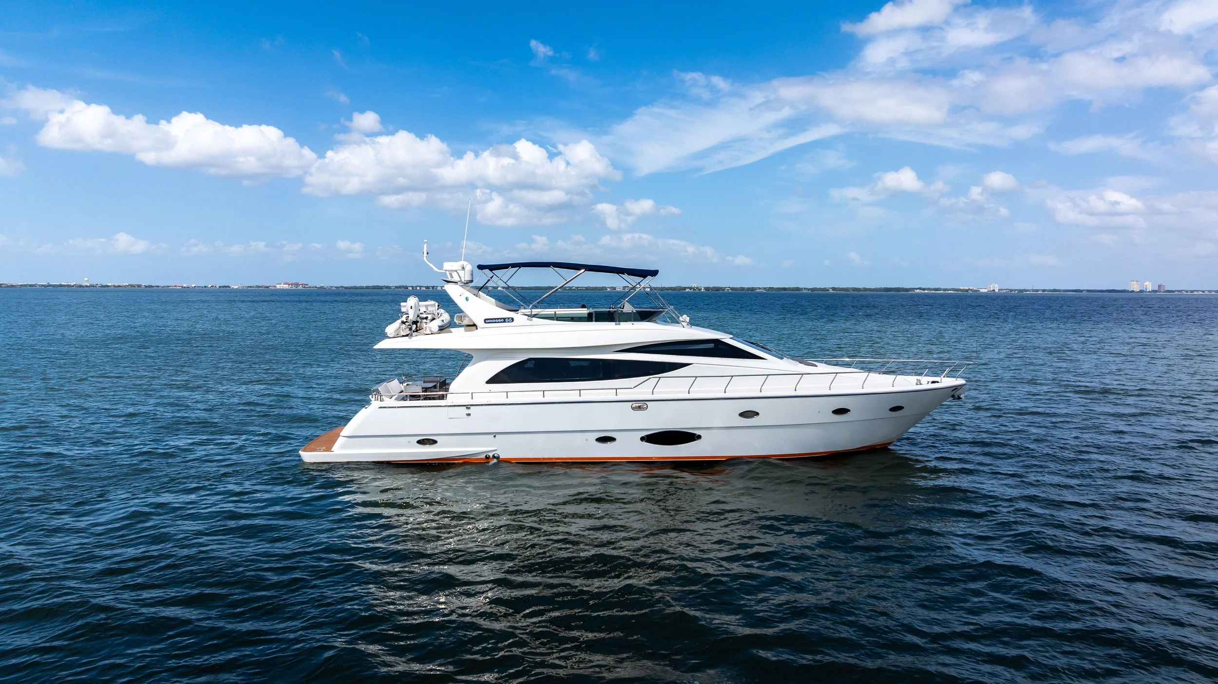 For Sale: 2009 Uniesse 65 Motoryacht