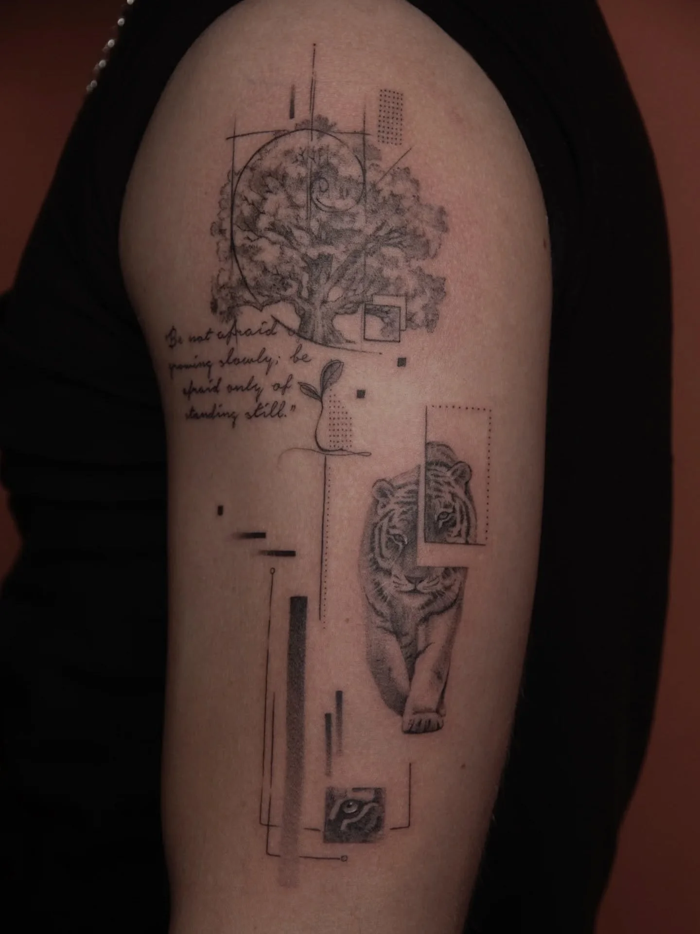 Made a wicked start to this micro realism concept sleeve and I can't wait to continue 🙏🏾

Always keen for projects in this style, DM to book yours!
.
.
.
Fineline micro realism concept tattoo Brighton