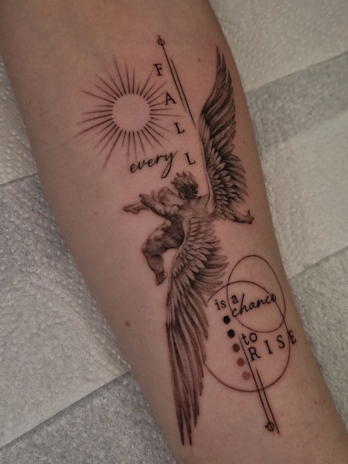 Fine line micro realism concept piece, for this clients first tattoo! Thanks for the trust 🙏🏾