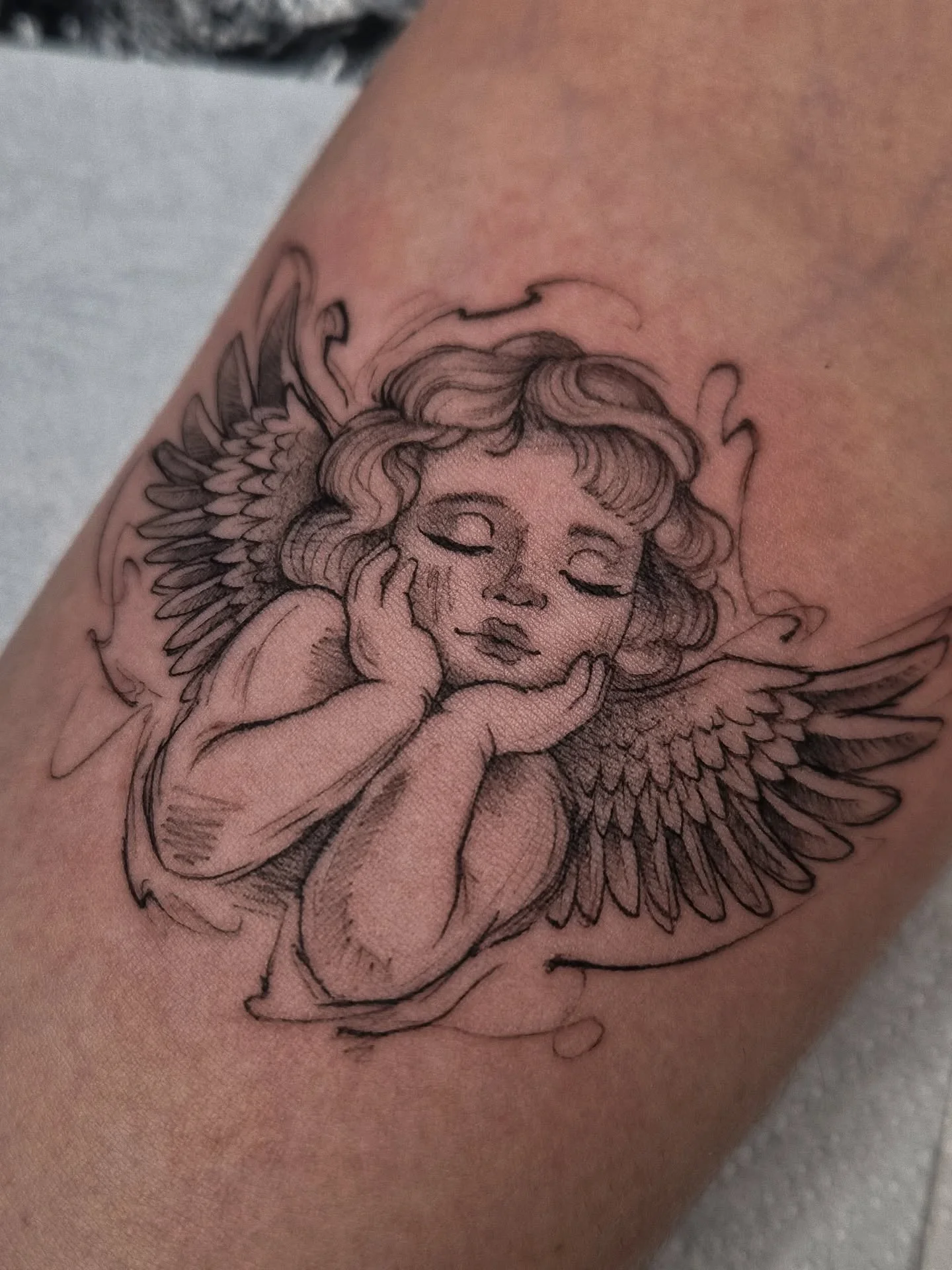 Sweet sketchy cherub for a sweet angel @javenholcombe 👼🏼 thank you you darling 🙏🏾

More things in this style please!