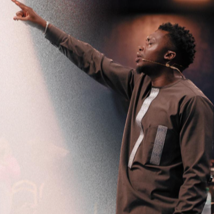 Jonathan C. Gambela chante