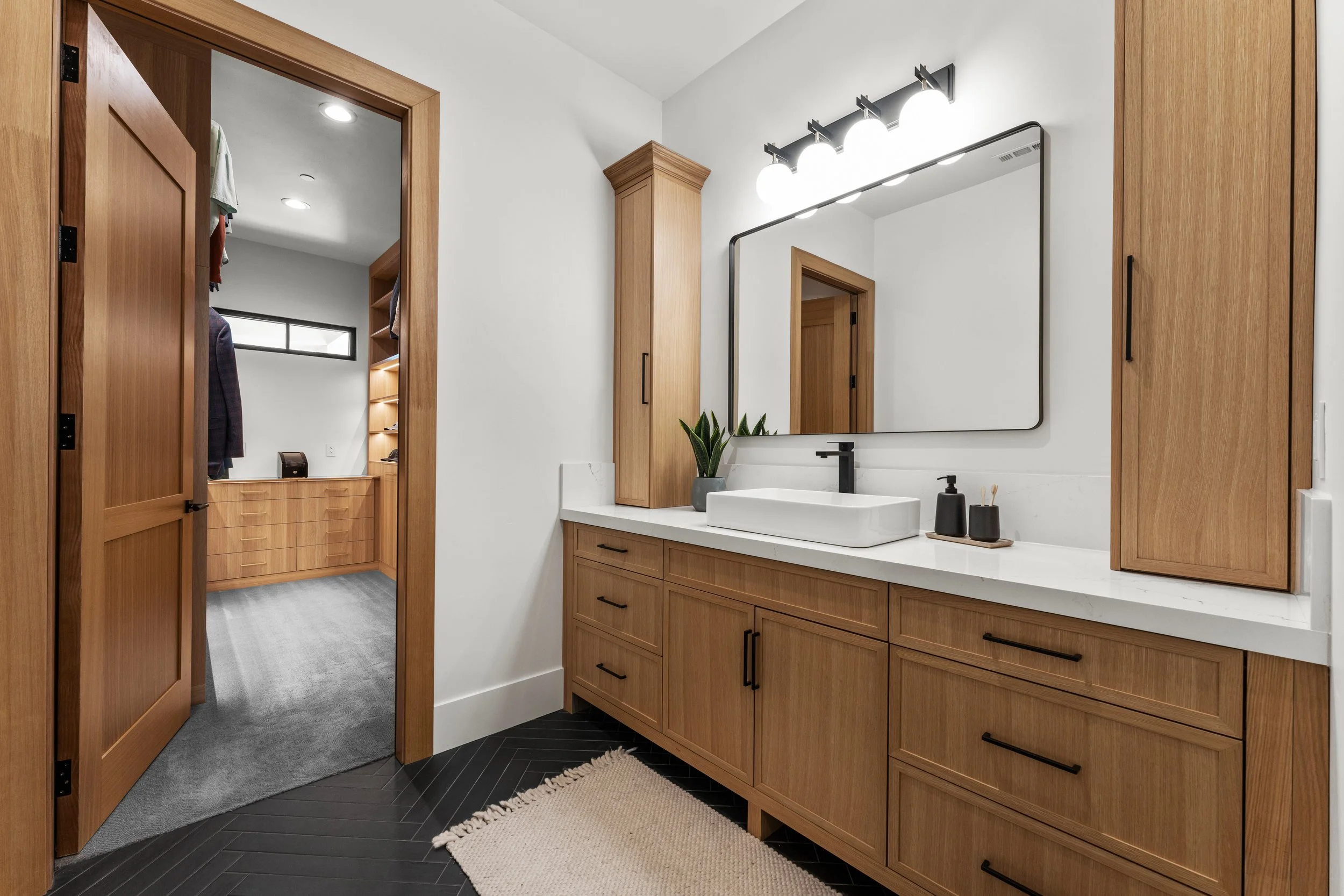 251 Mondrian - main 28.jpg