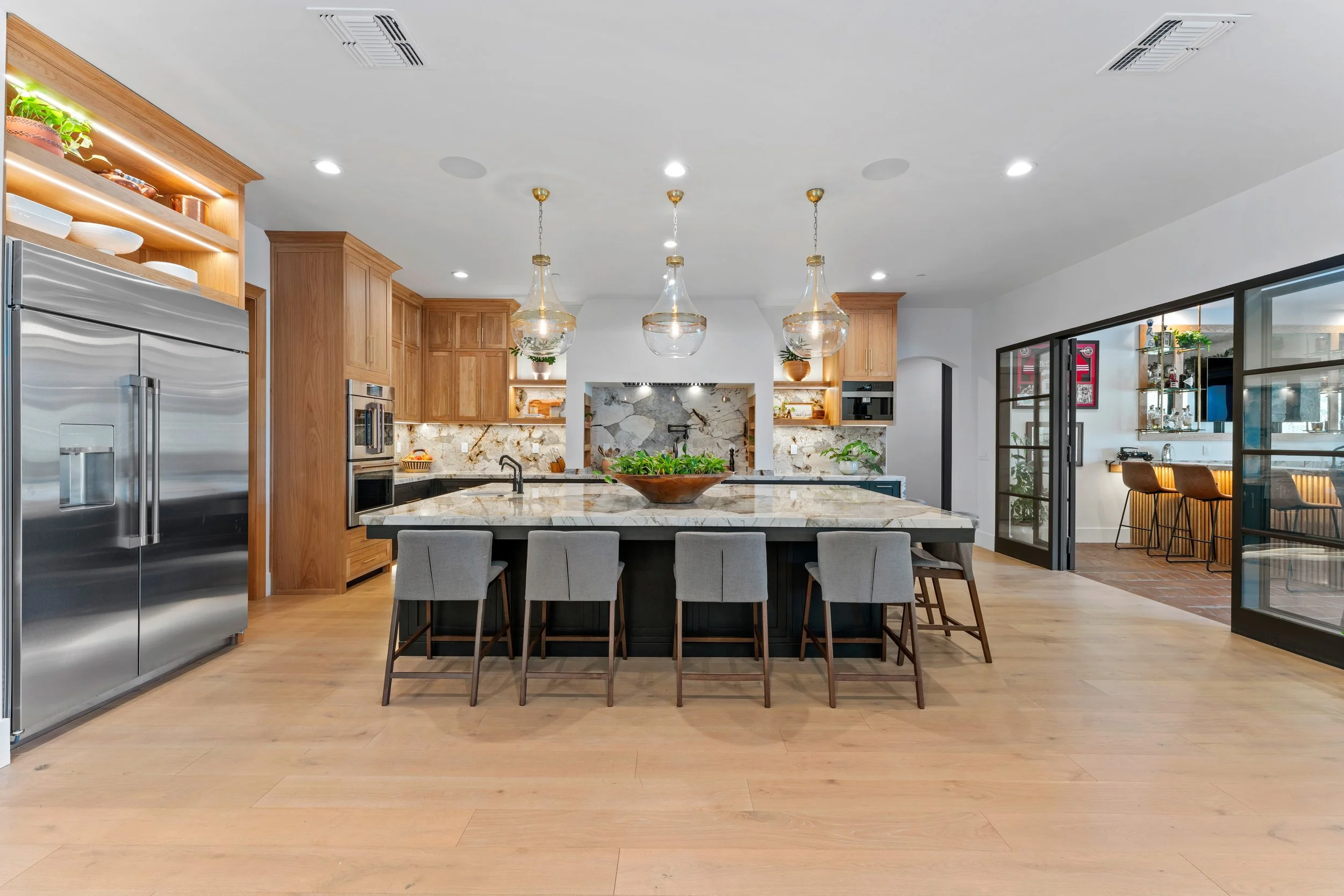 251 Mondrian - main 9.jpg