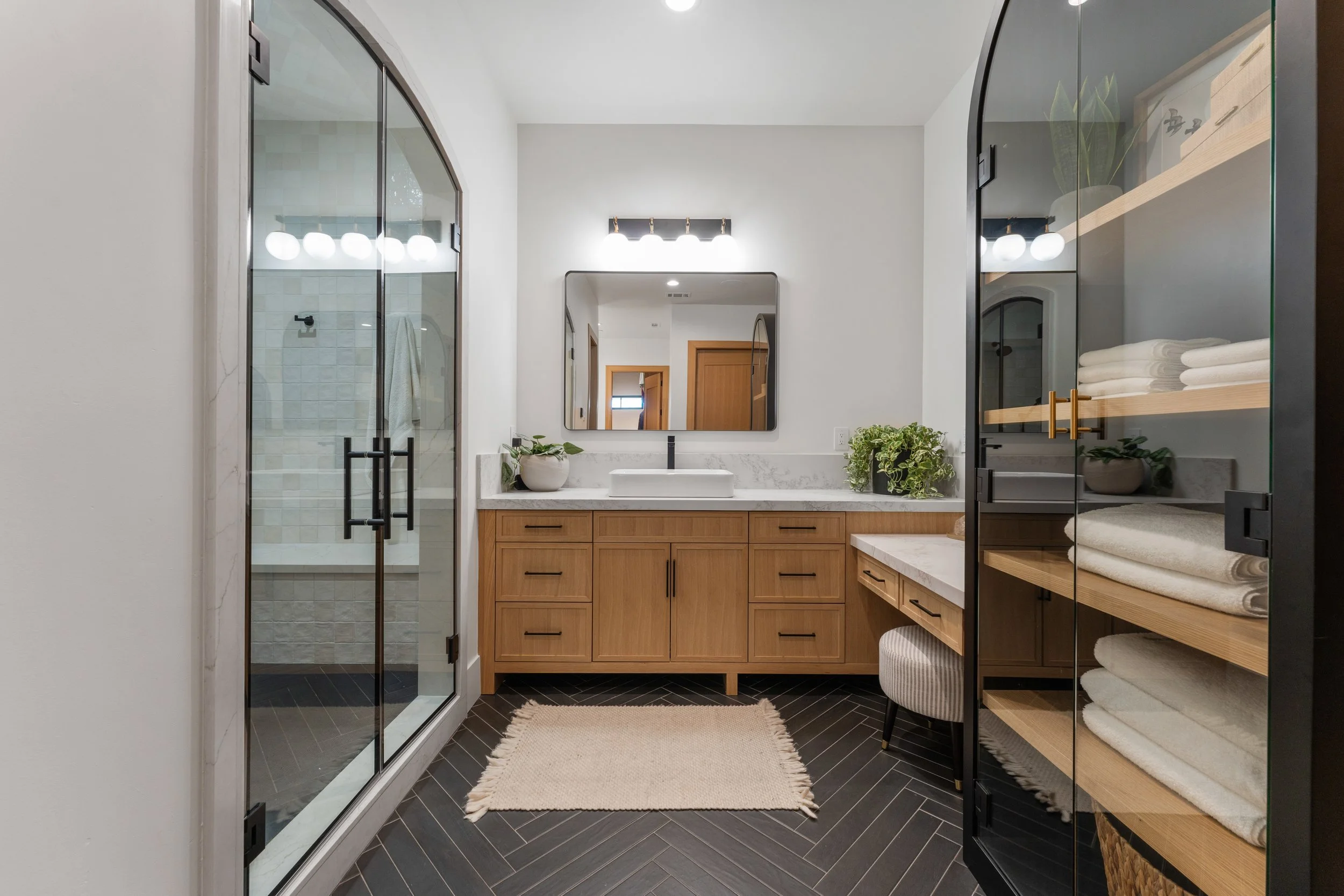 251 Mondrian - main 24.jpg