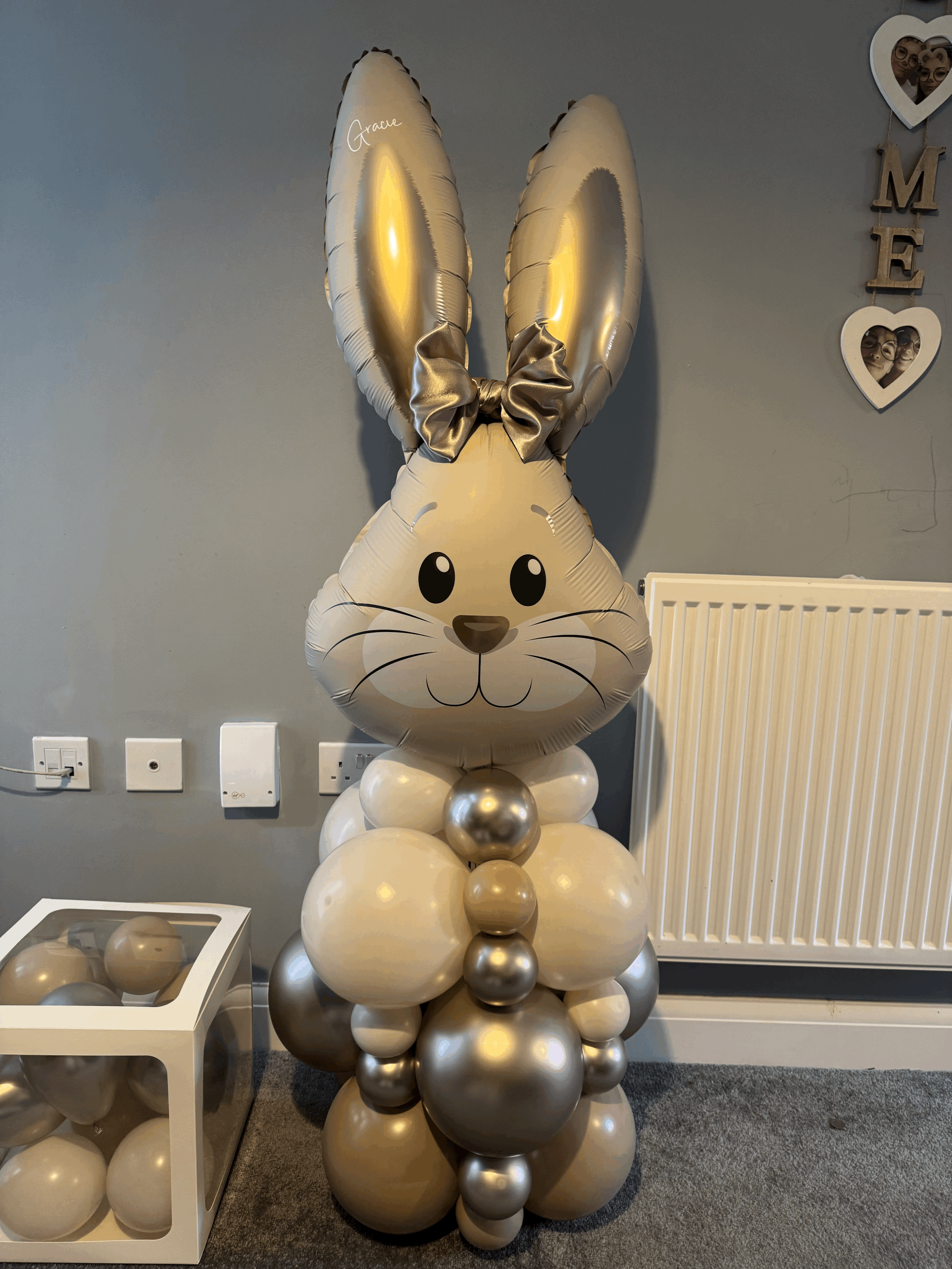 seasonal balloon stacks