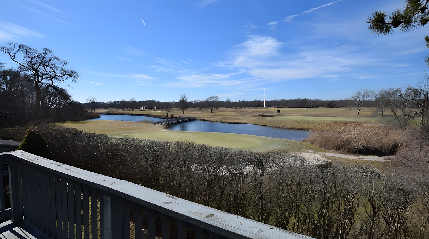 40 South Howells Point Rd.