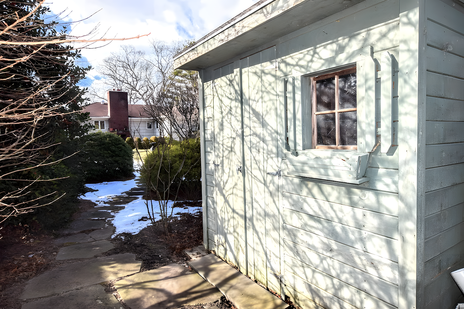 41 Country Club Rd.