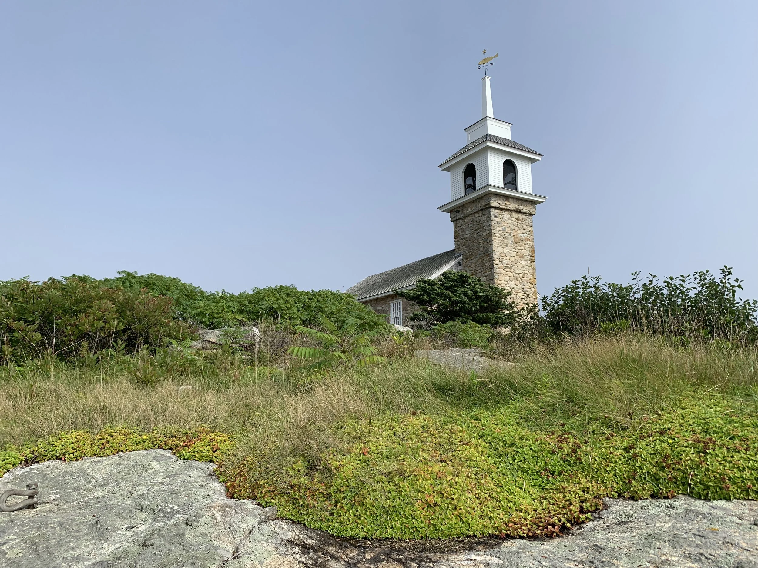 Picture of chapel on a sunny day