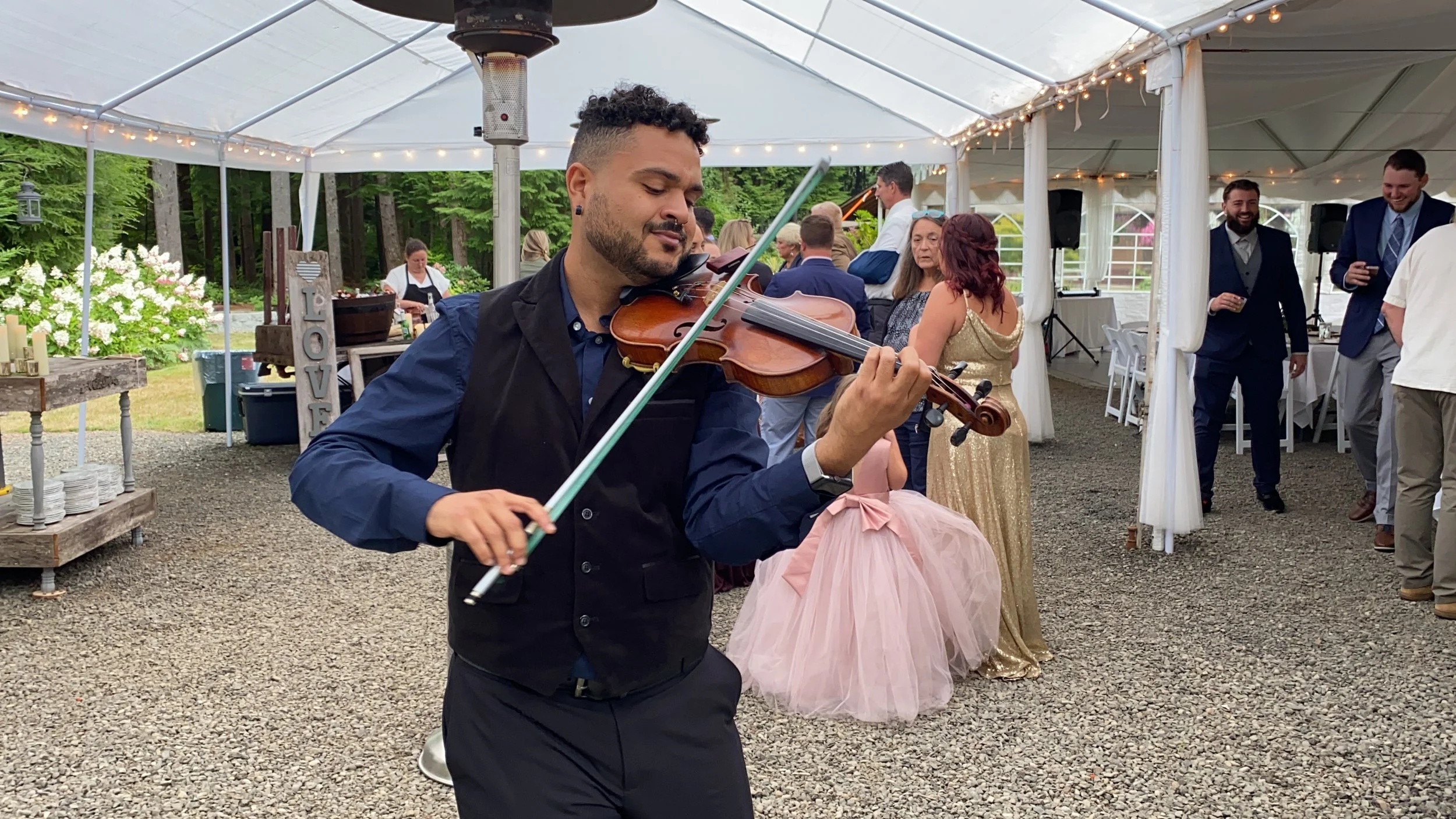 🎻🥂 Ceremony + Cocktail Hour