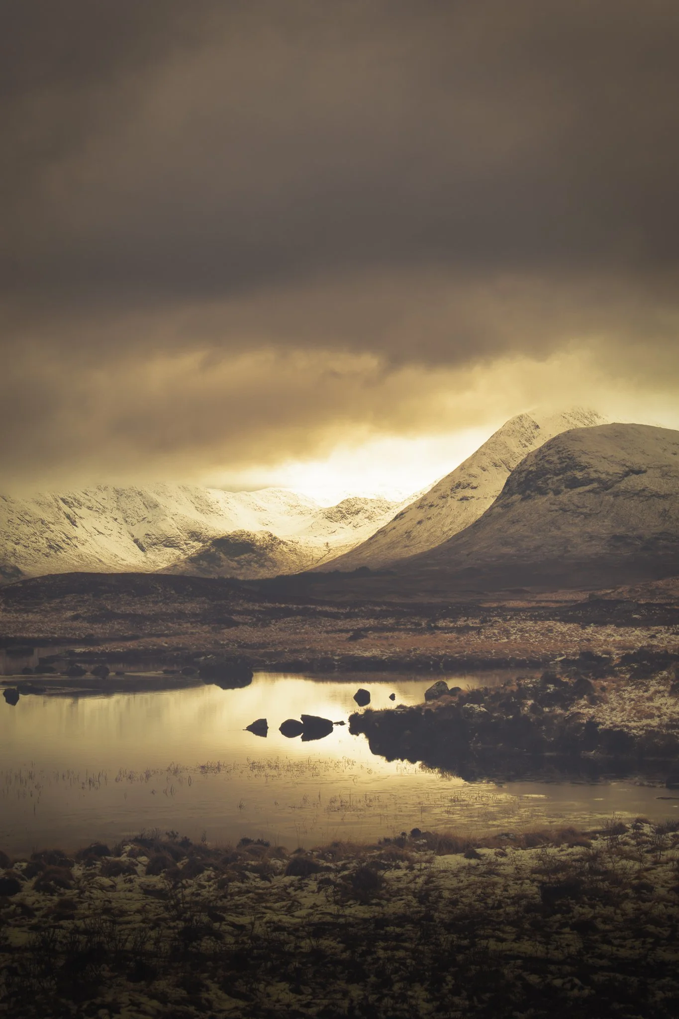 Lochan na h-Achlaise, Highlands, Scotland.jpg