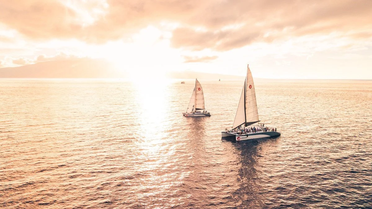 sailing-at-sunset.jpg