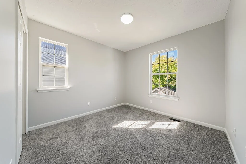 2394 E 39th St - 28.jpg