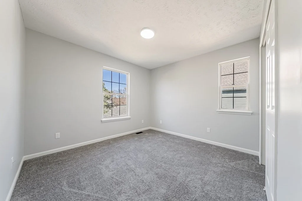 2394 E 39th St - 30.jpg