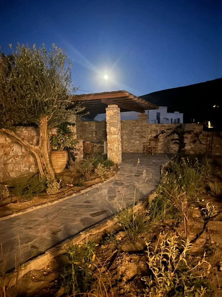 PHOTO-2025-12-11-12-33-40 9.jpg