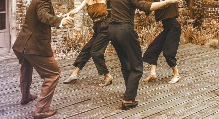 Fridays at Cloudland Dance