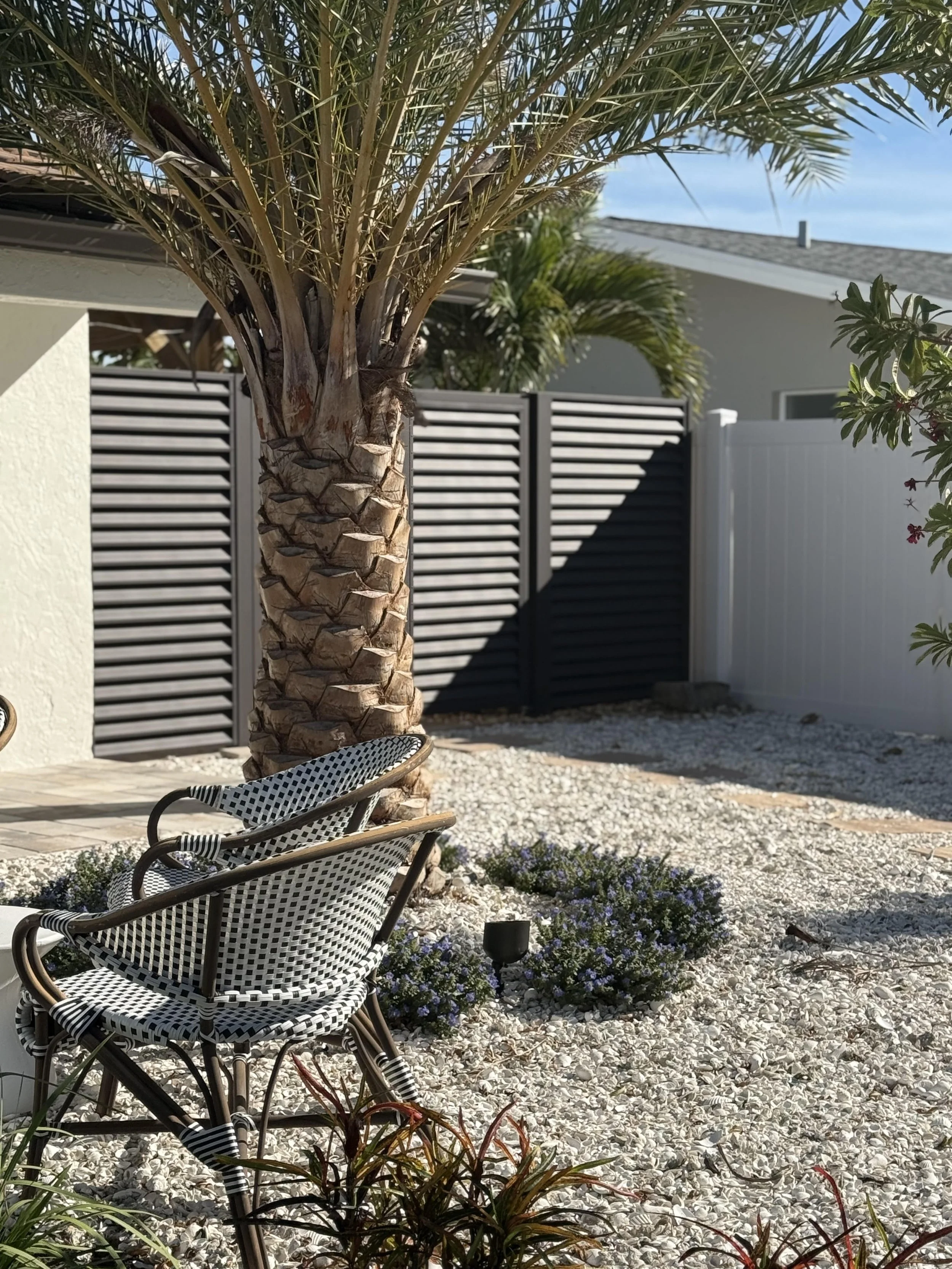 Best Fence Materials for Florida Heat, Humidity &amp; Hurricanes