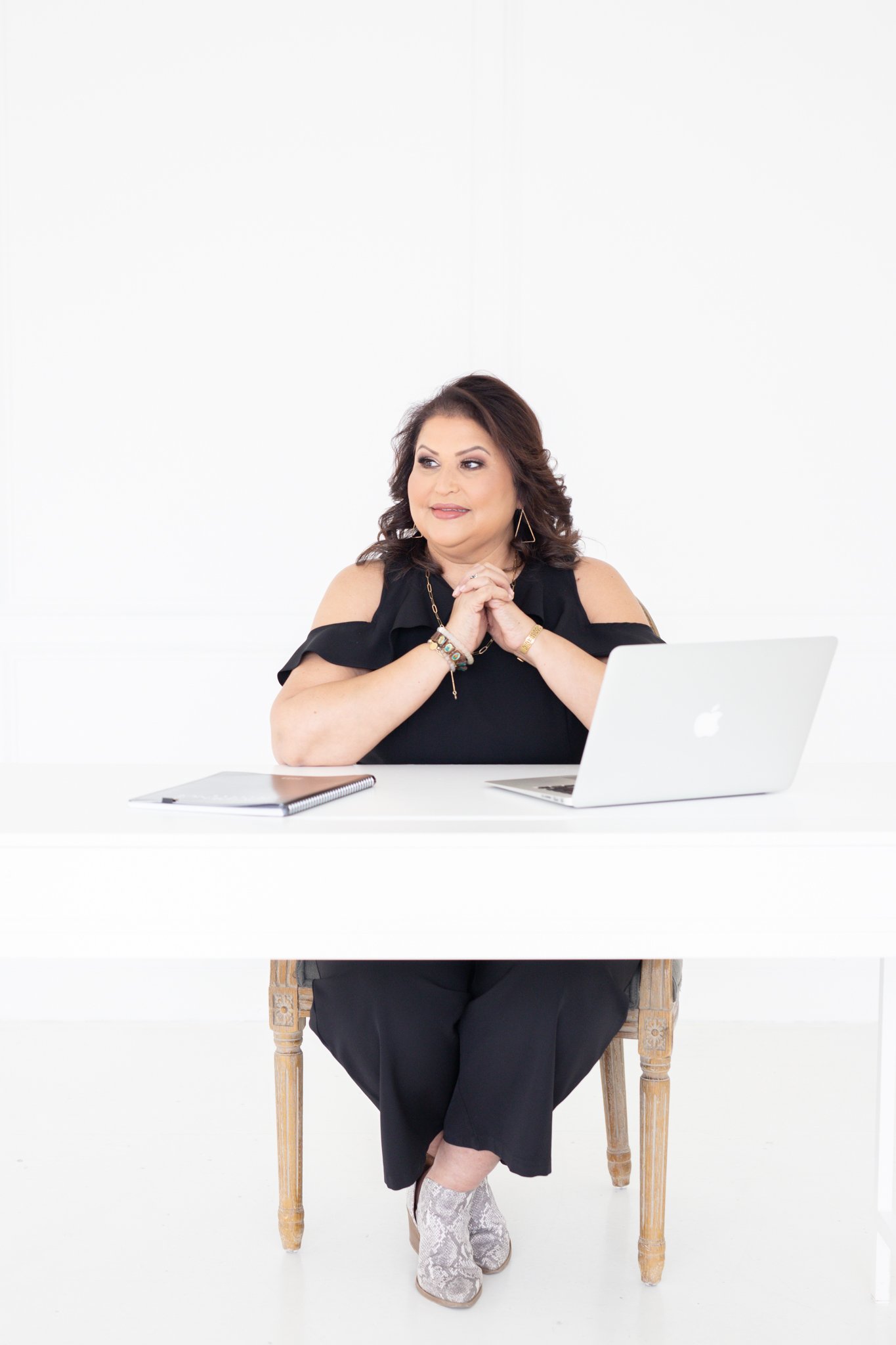 Amelia Valdez Branding Session -57.jpg