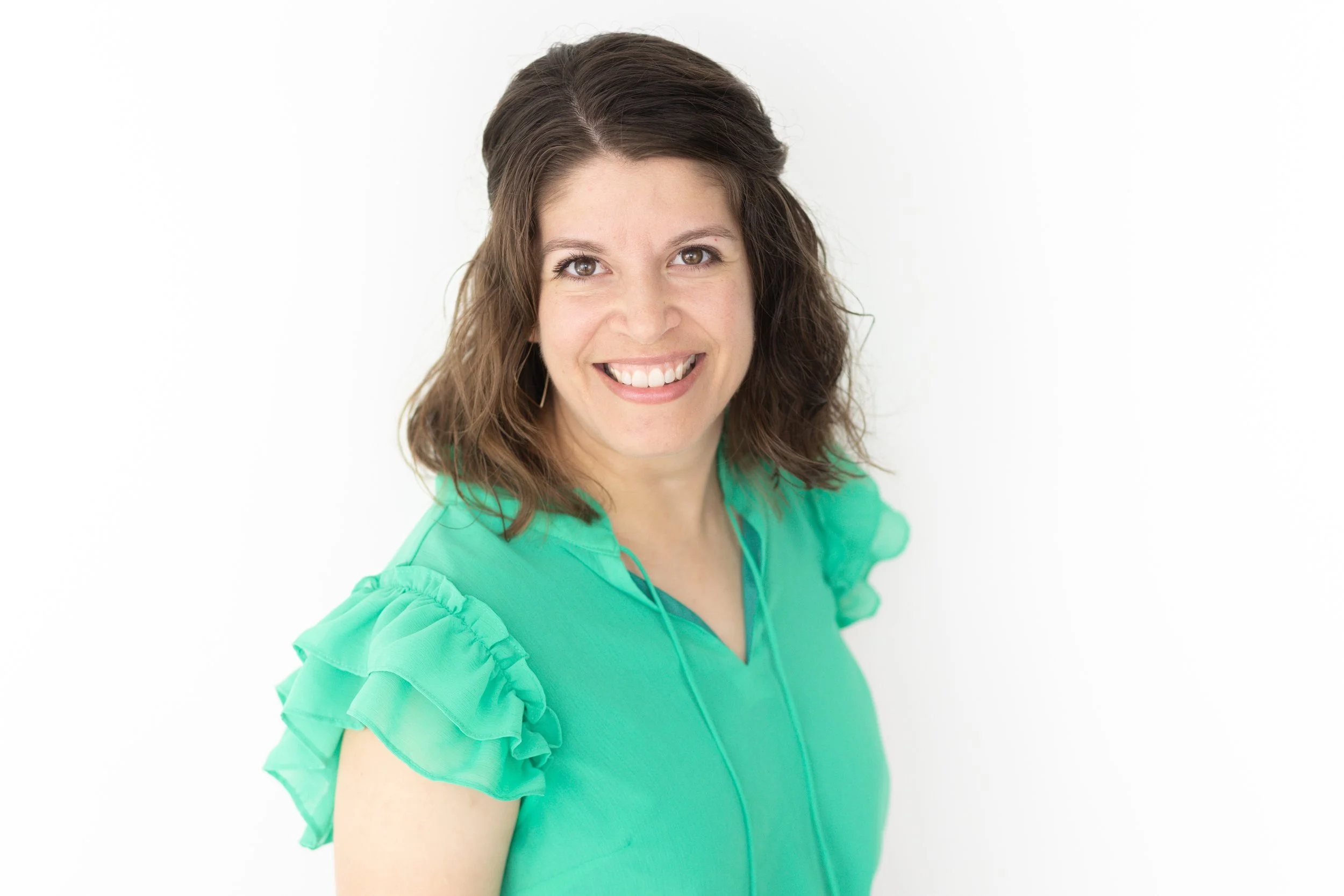 Danielle Gines Headshot Mini Session-3.jpg