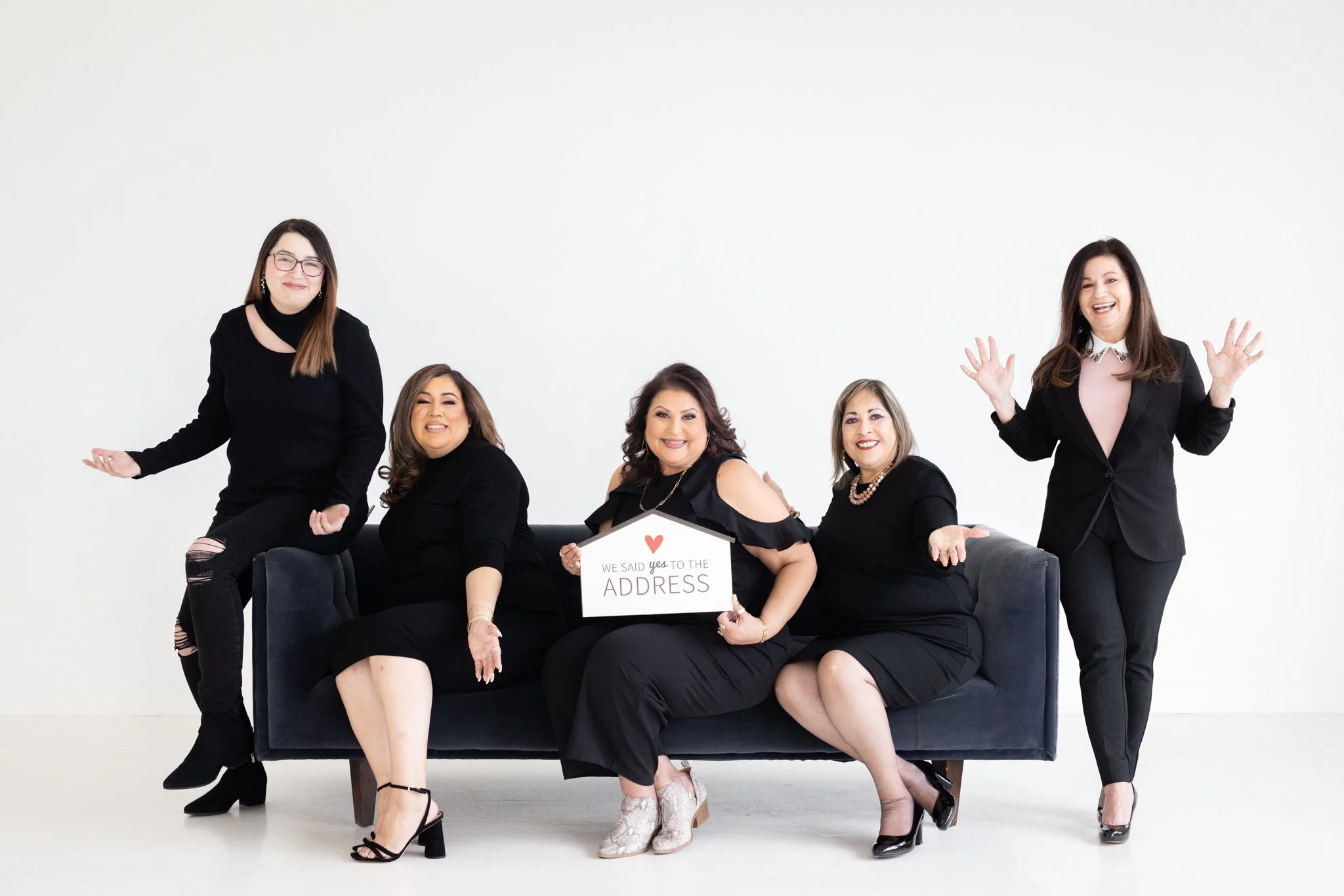 Amelia Valdez Branding Session -79.jpg