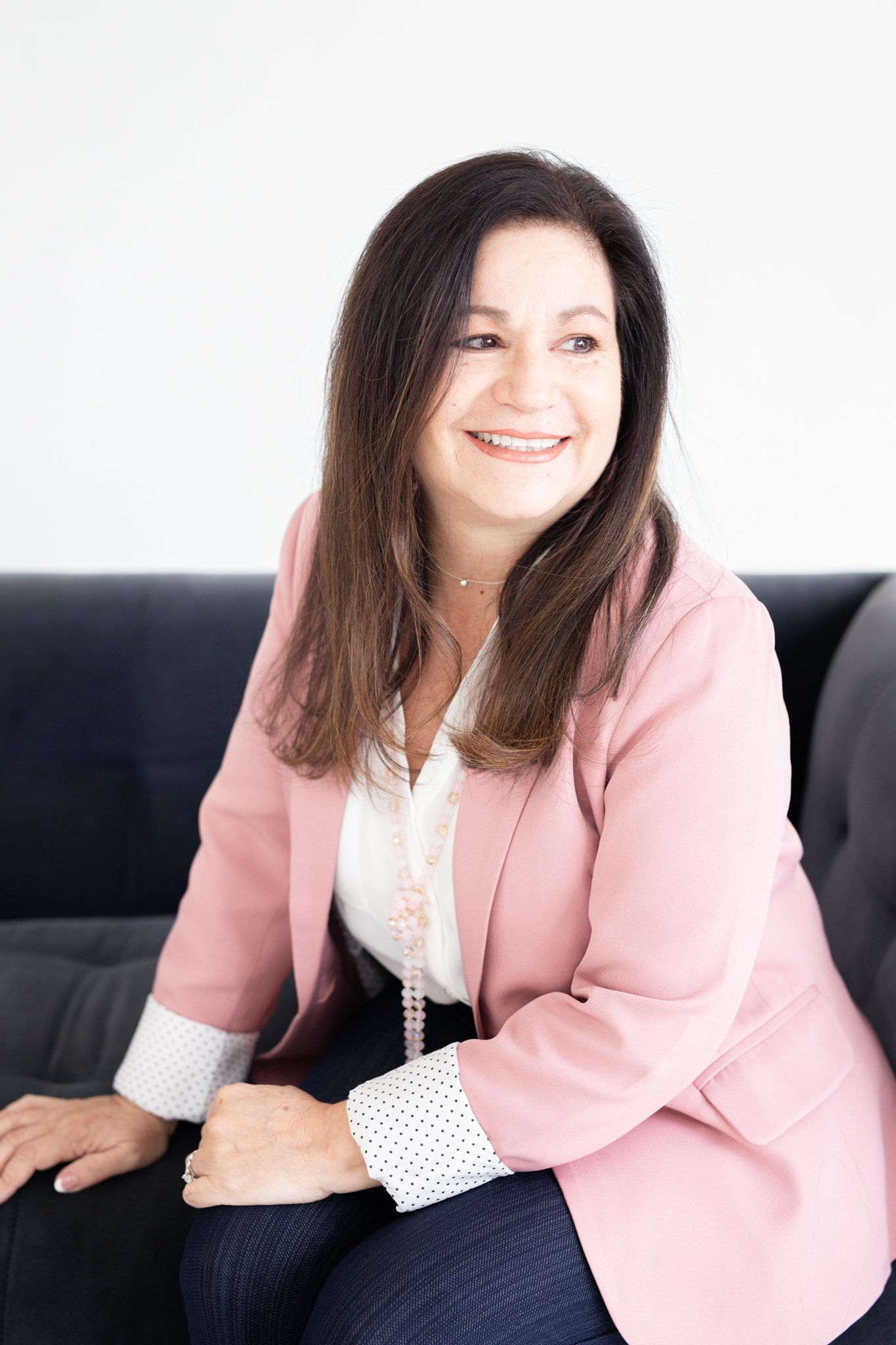 Amelia Valdez Branding Session -17.jpg