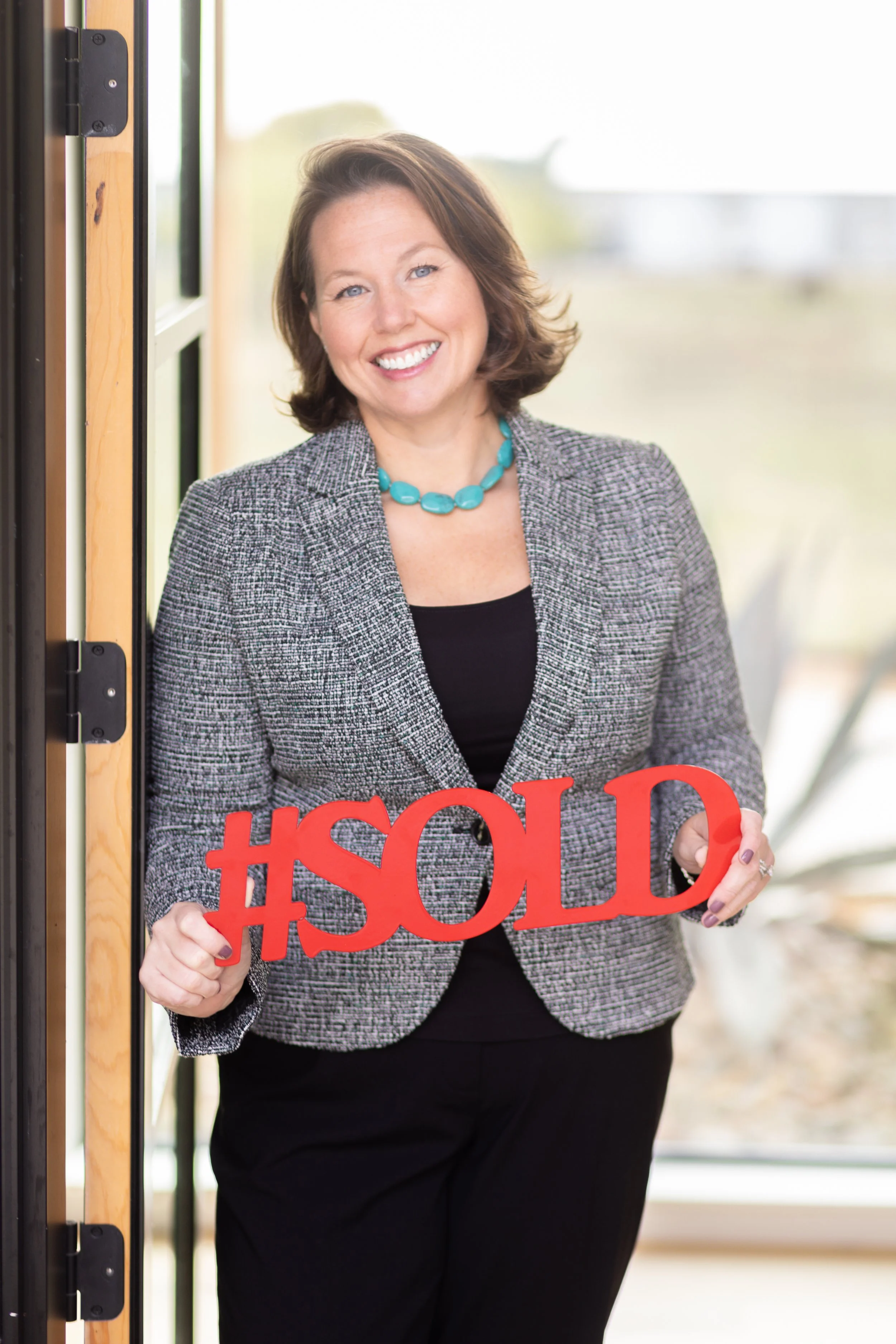 Tiana Weber Branding Session reedit-93.jpg