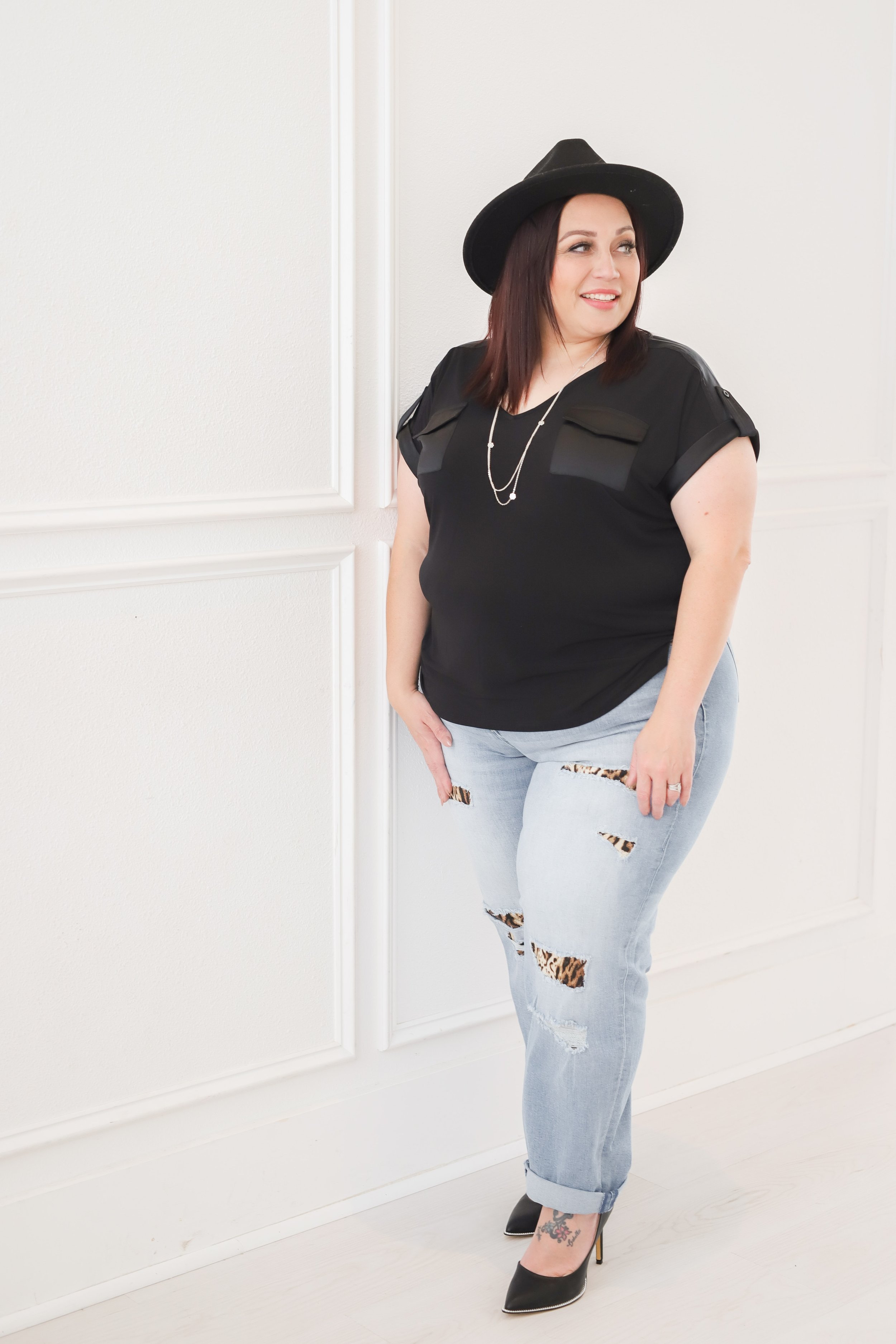 Haley and Amber Branding Session -54.jpg